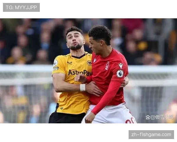 特写:终场哨响,保级关键战告负后诺丁汉森林老将谢尔维落寞背影 特写:终场哨响,保级关键战告负后诺丁汉森林老将谢尔维落寞背影